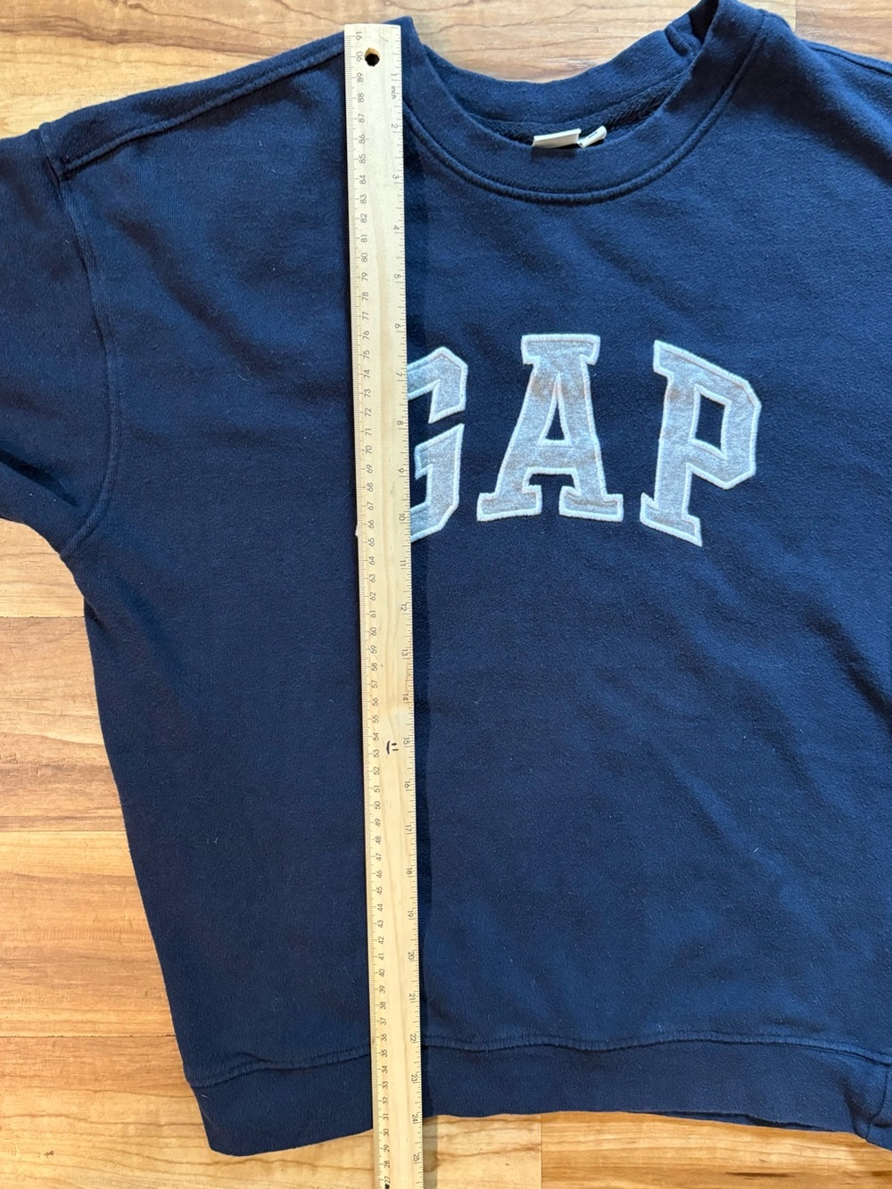 GAP Logo Crewneck Sweatshirt, Navy Blue, Gray & White, Women’s Small - Picture 4 of 7